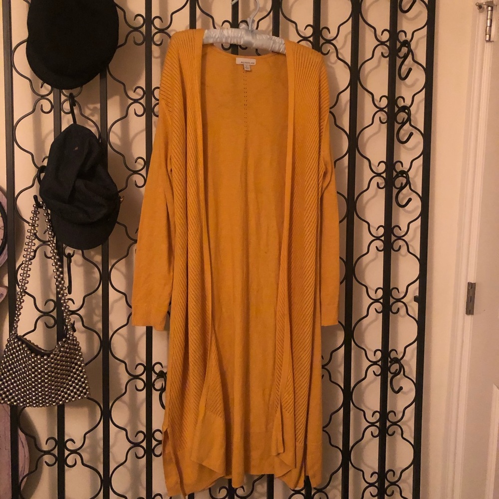 Yellow Duster